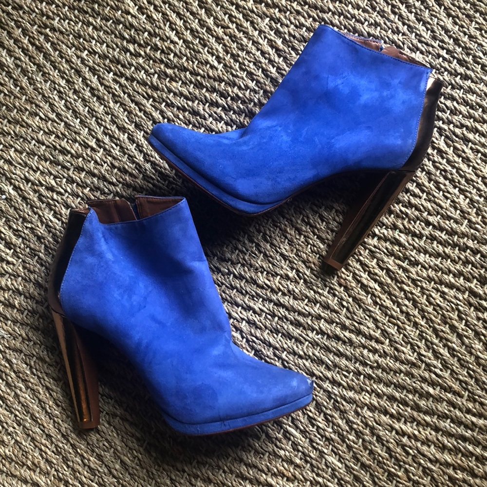 SCHUTZ | royal blue and metallic boots